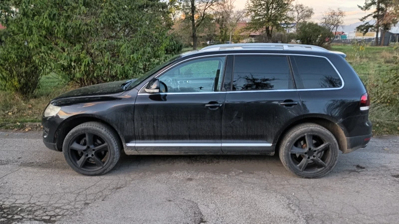 VW Touareg 3.0 TDI, снимка 7 - Автомобили и джипове - 47553242