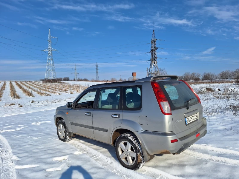 Nissan X-trail Бензин, снимка 2 - Автомобили и джипове - 49256635