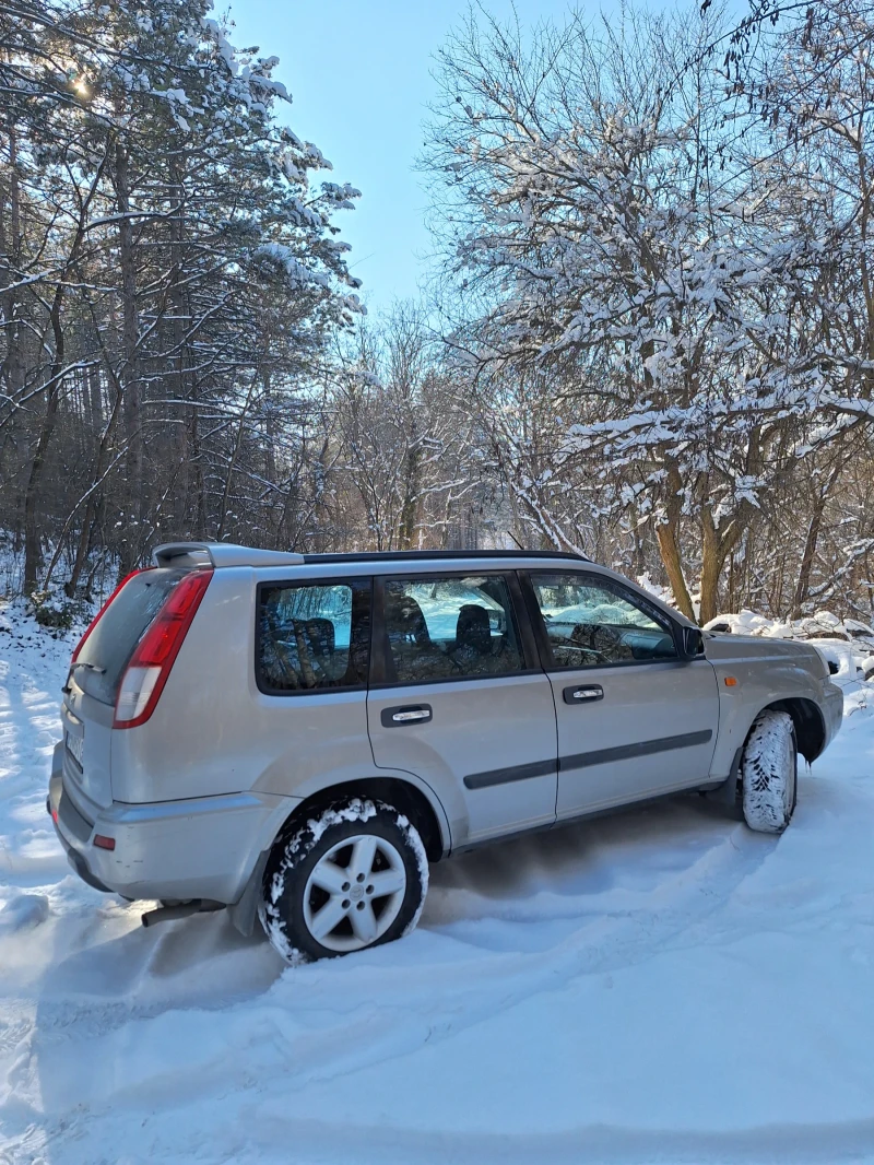 Nissan X-trail Бензин, снимка 7 - Автомобили и джипове - 49256635