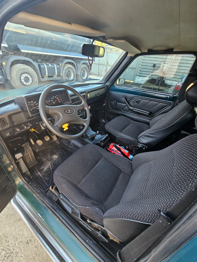 Lada Niva, снимка 2 - Автомобили и джипове - 49405569