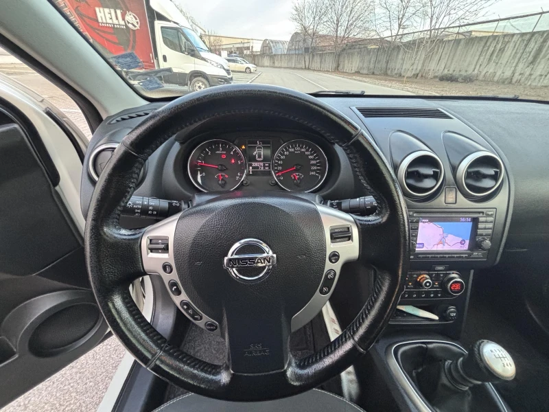 Nissan Qashqai 1.6 DCI 130hp 4x4, снимка 12 - Автомобили и джипове - 52956808