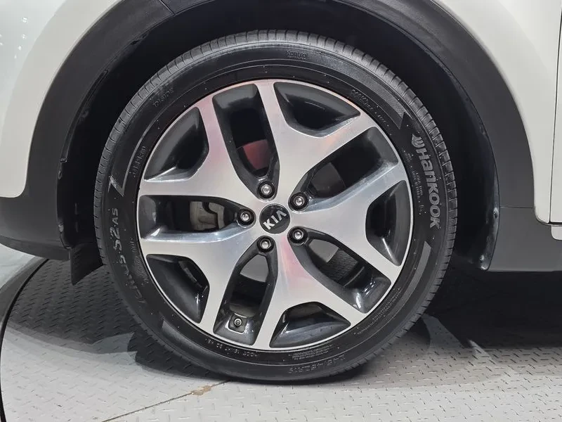 Kia Sportage 2.0 2Wd Noblesse Plus, снимка 5 - Автомобили и джипове - 56018158