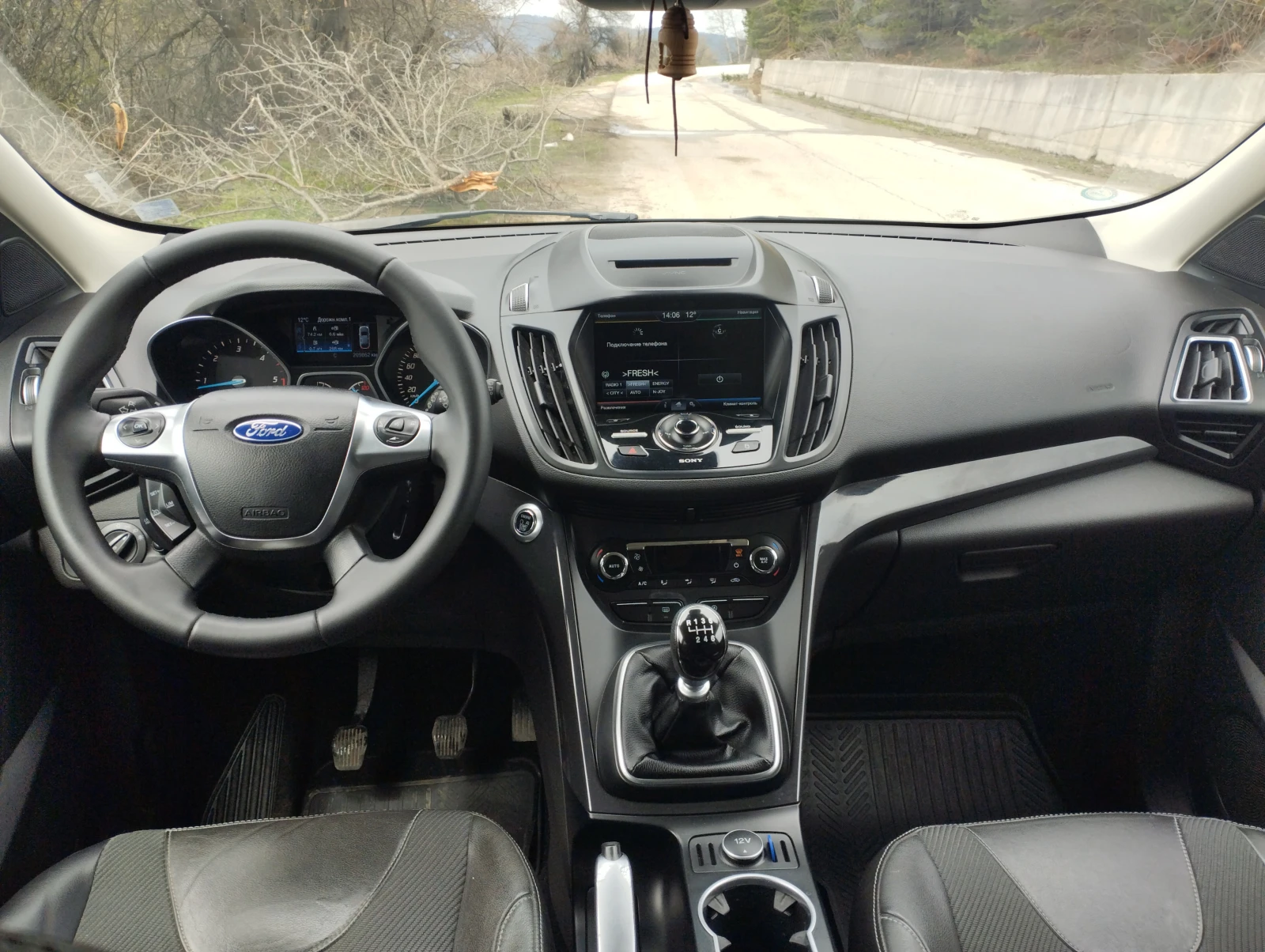 Ford Kuga  - изображение 8