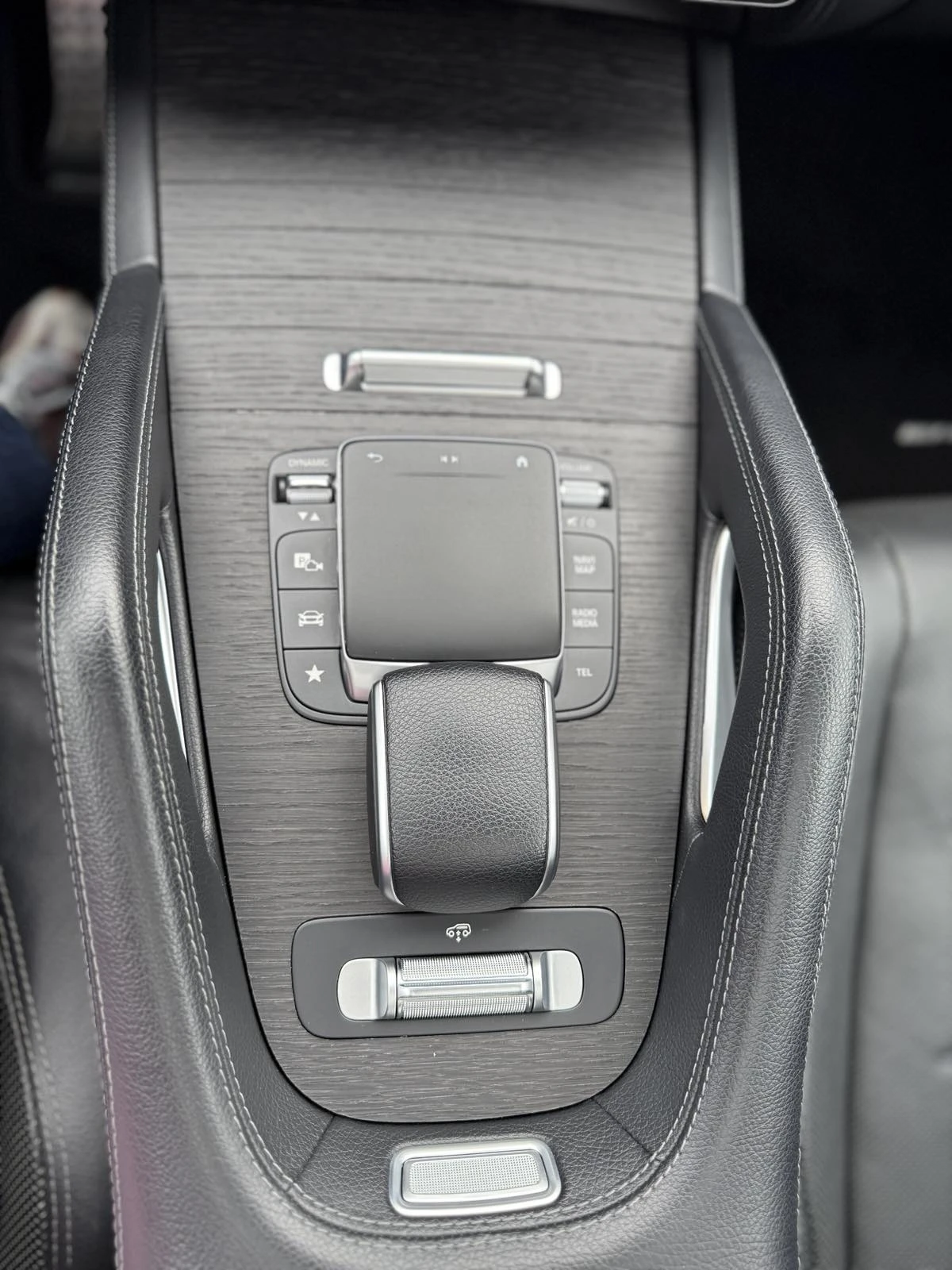Mercedes-Benz GLE 400 Night Pack* Burmester* 360* DISTRONIC* ПАНО - изображение 5