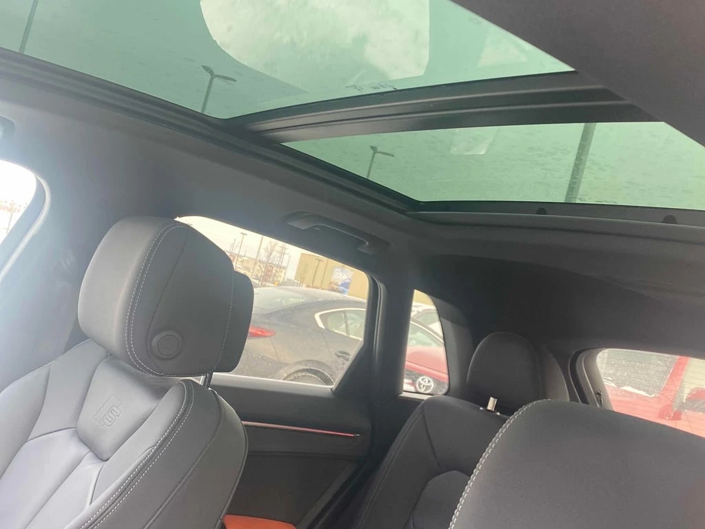 Audi Q3 * Progressiv * CARFAX * ��� ������������ ������ | Mobile.bg � ����������� 12