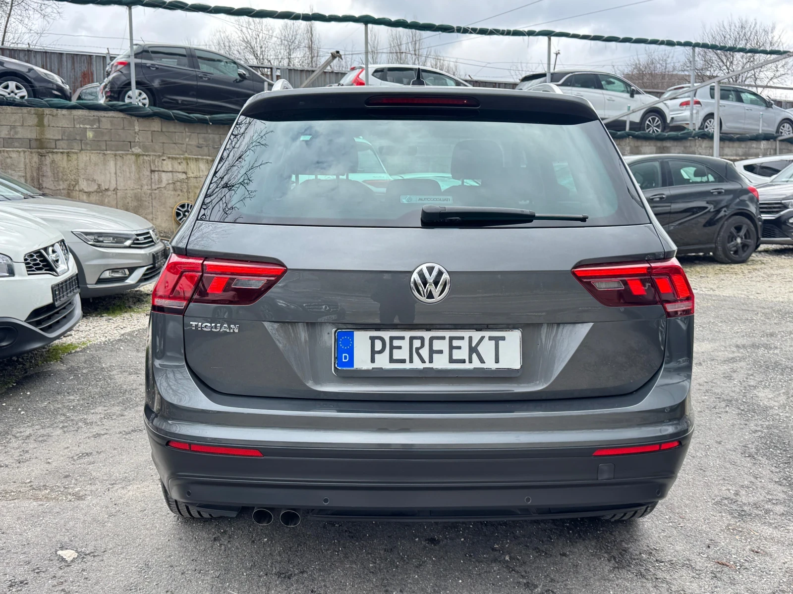VW Tiguan 1.6TDI* Digital* КАТО НОВА, снимка 4 - Автомобили и джипове - 53861970