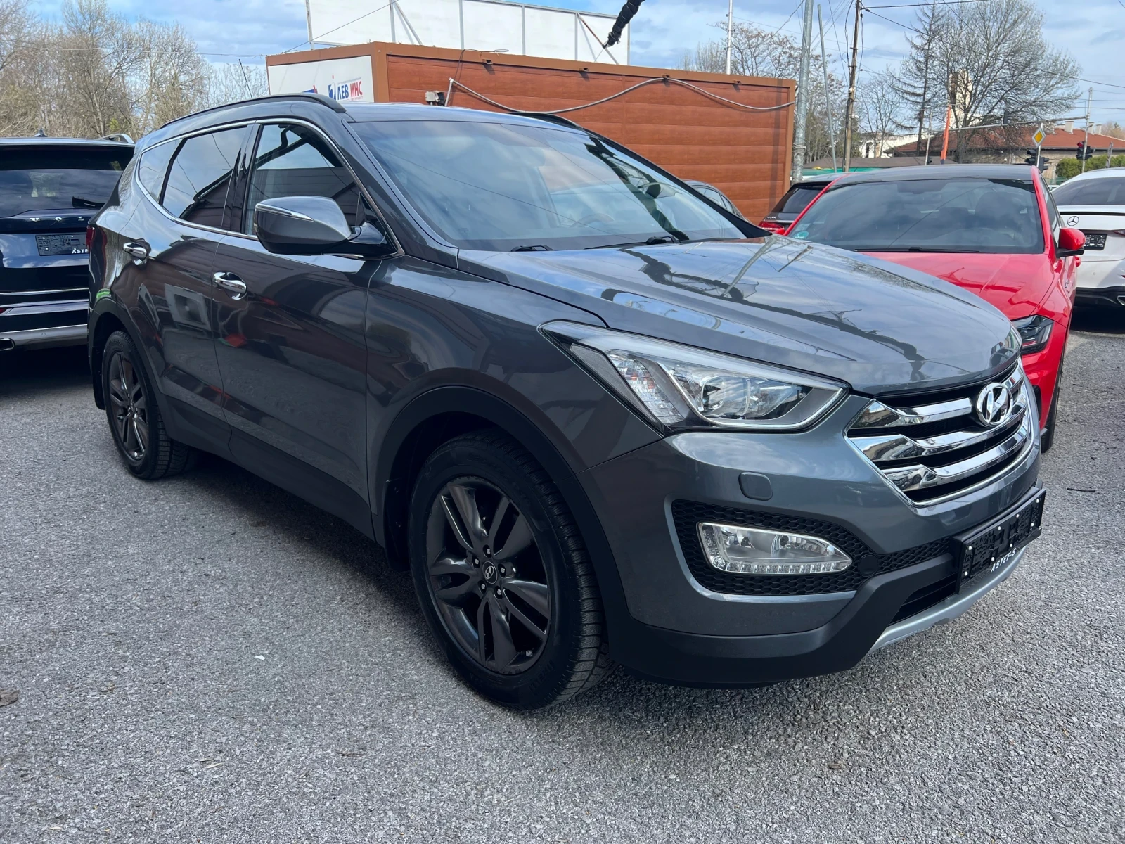 Hyundai Santa fe 2.2 CRDI 4WD Keyless Навигация Камера, снимка 3 - Автомобили и джипове - 54125524