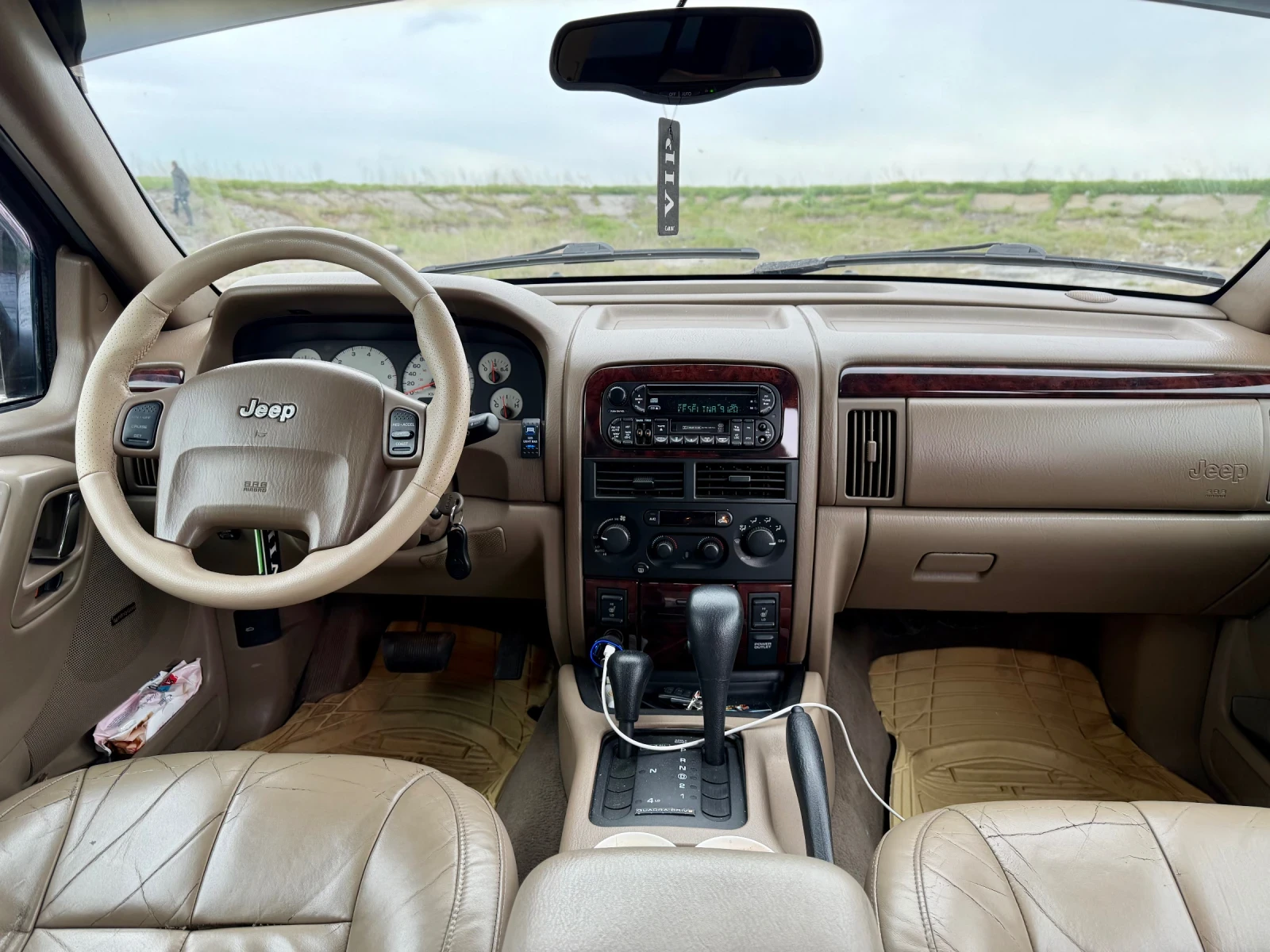 Jeep Grand cherokee 4.7 БЕНЗИН/ГАЗ, снимка 10 - Автомобили и джипове - 54221941