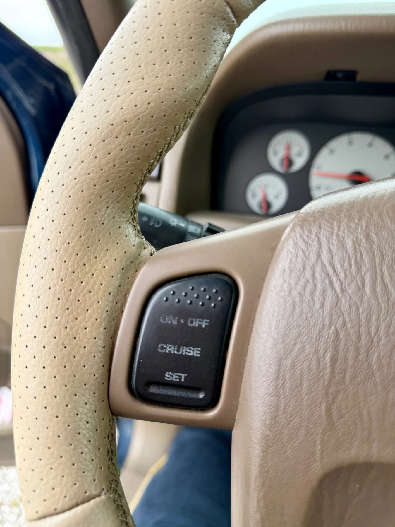 Jeep Grand cherokee 4.7 БЕНЗИН/ГАЗ, снимка 15 - Автомобили и джипове - 54221941