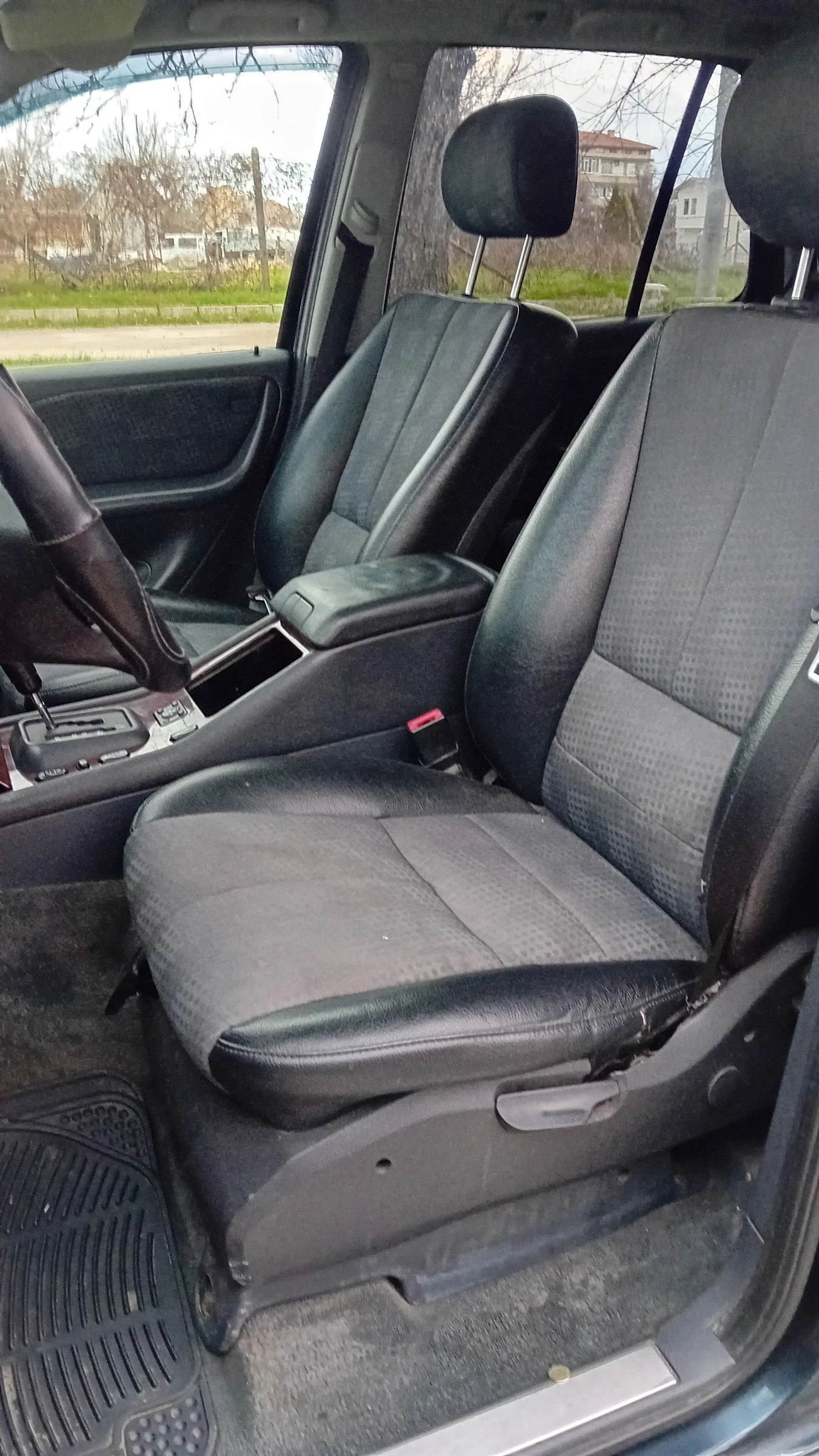 Mercedes-Benz ML 270 Ml270 4 matic , снимка 16 - Автомобили и джипове - 54372486