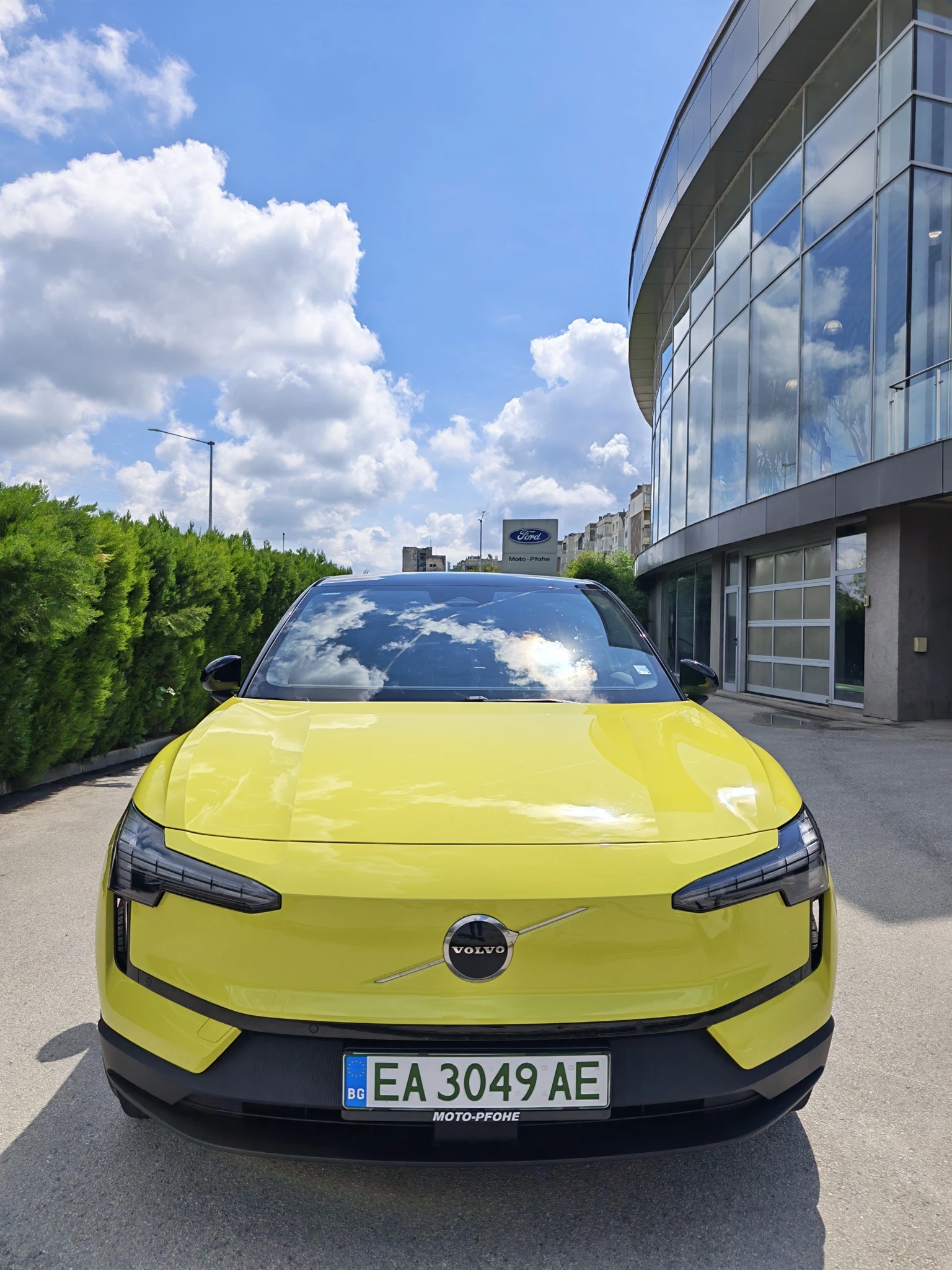 Volvo EX30 еxtended range лизинг, снимка 4 - Автомобили и джипове - 54493596