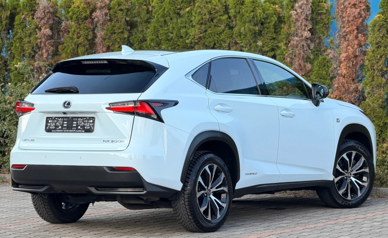 Lexus NX 300h 2.5HAYBRID-F-SPORT-ПОДГРЕВ-KEYLESS-КАМЕРА-ПАНОРАMA, снимка 5 - Автомобили и джипове - 55155557