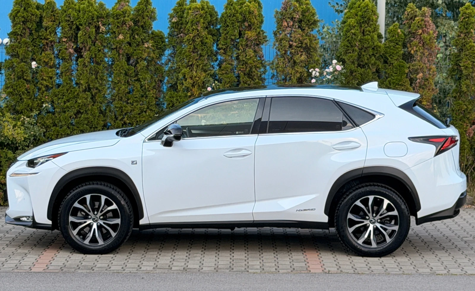 Lexus NX 300h 2.5HAYBRID-F-SPORT-ПОДГРЕВ-KEYLESS-КАМЕРА-ПАНОРАMA, снимка 8 - Автомобили и джипове - 55155557