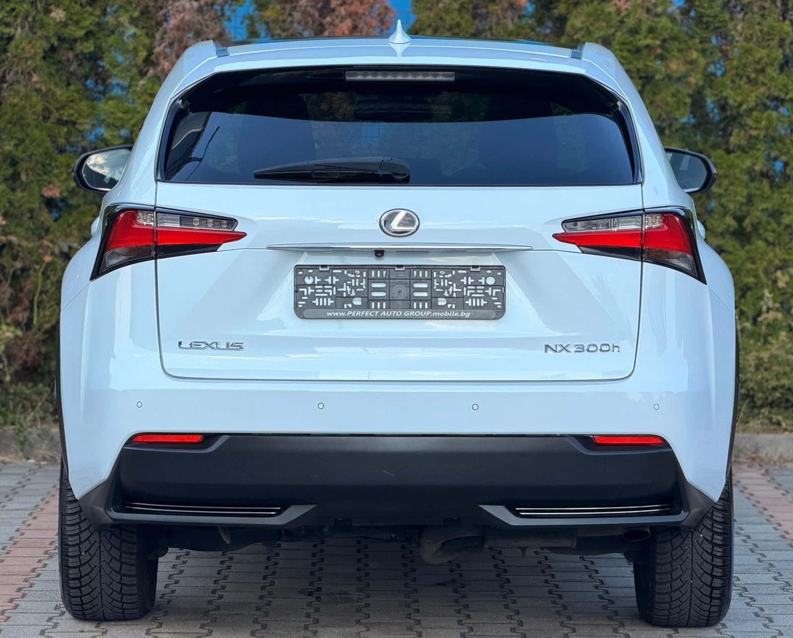 Lexus NX 300h 2.5HAYBRID-F-SPORT-ПОДГРЕВ-KEYLESS-КАМЕРА-ПАНОРАMA, снимка 4 - Автомобили и джипове - 55155557