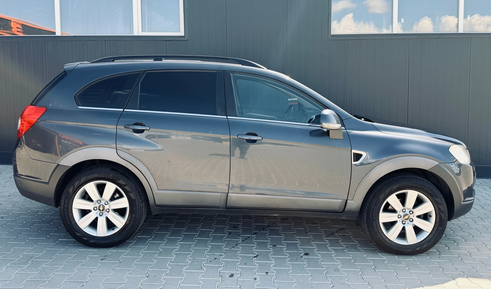 Chevrolet Captiva 3.2 4x4 , снимка 4 - Автомобили и джипове - 55212710