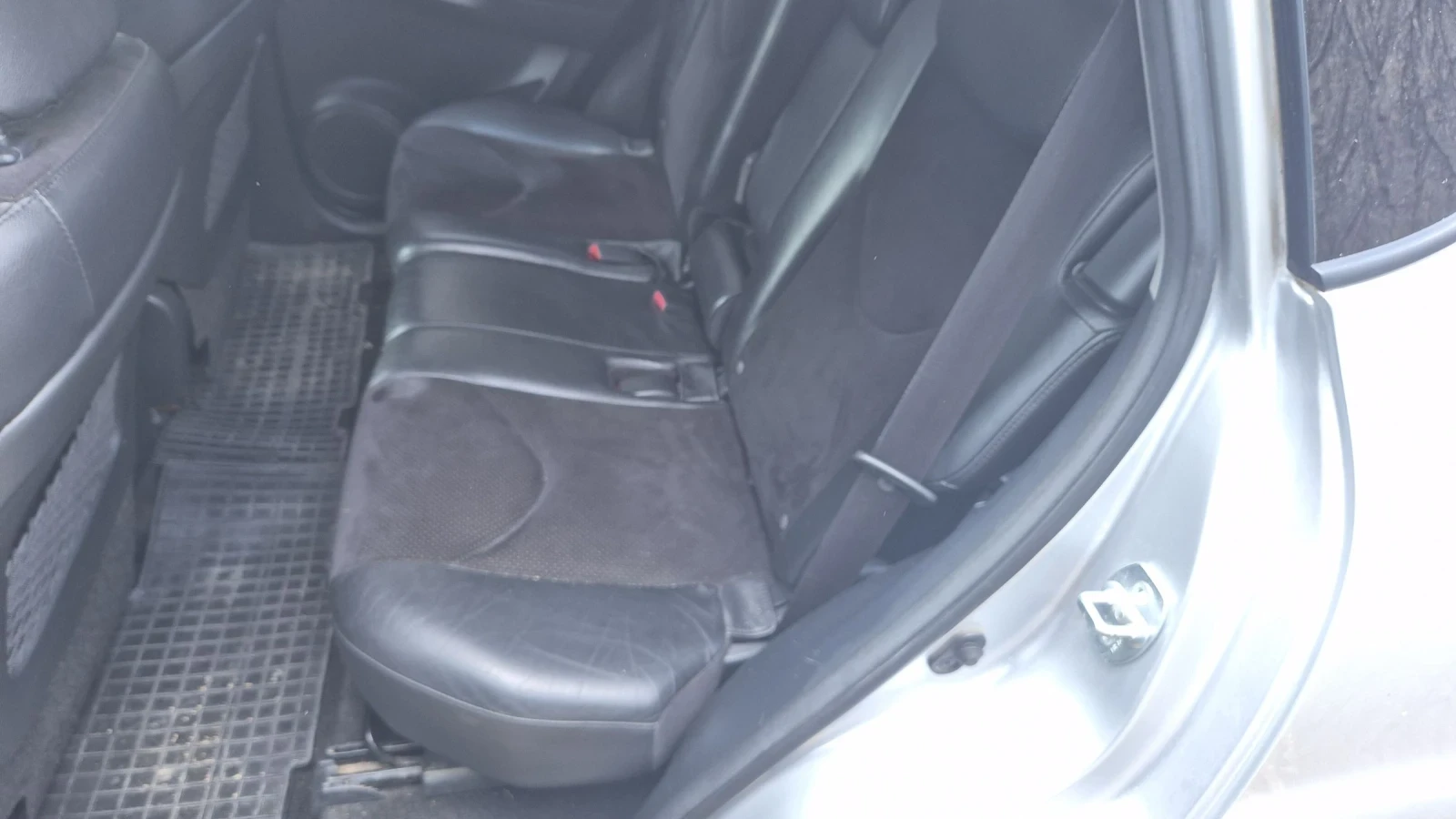 Toyota Rav4, снимка 14 - Автомобили и джипове - 55476693