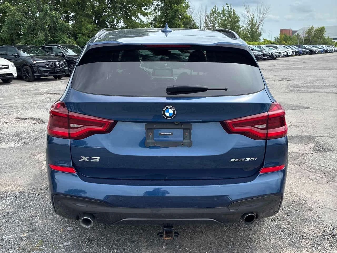 BMW X3 * xDrive30i * DISTRONIC* LASER* H/K* AMBIENT* 360*, снимка 4 - Автомобили и джипове - 55618397