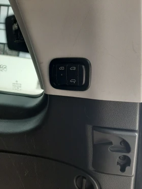     Mercedes-Benz Viano Ambians