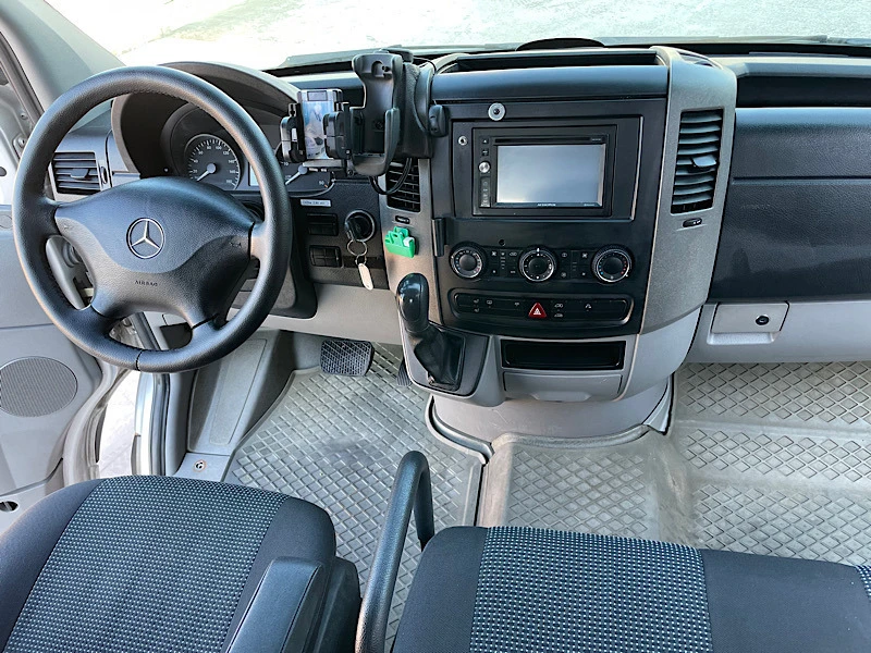 Mercedes-Benz Sprinter 315 CDI//КЛИМАТИК/ПАРКТРОНИК/9-МЕСТЕН/, снимка 15 - Бусове и автобуси - 46606380