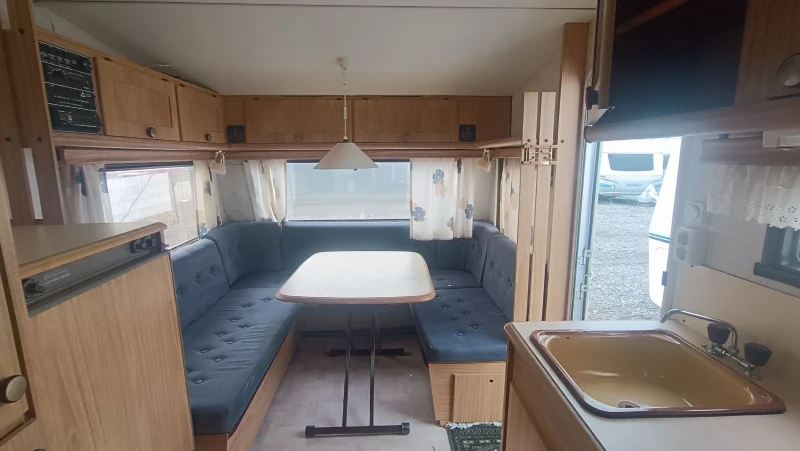 Каравана Adria Polar 520 Scandinavian , снимка 4 - Каравани и кемпери - 53146683