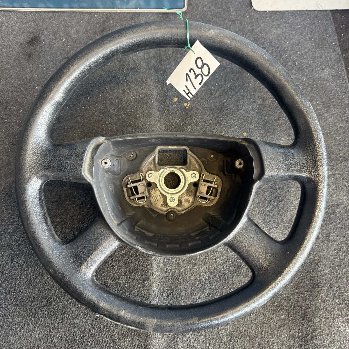 Четирилъчев волан за VW Passat B6 3C04190911QB ном 138
