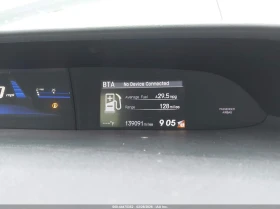Honda Civic 1.8L I-4 VVT, 143HP Front Wheel Drive, снимка 16