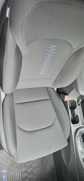 Hyundai I30 Hyundai I30 1.4 Бензин, снимка 9