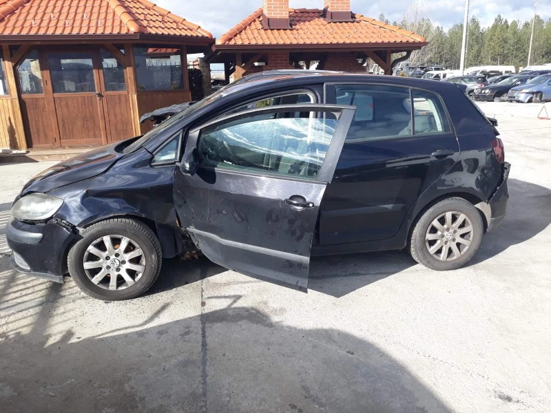 VW Golf Plus 1.6i, снимка 1 - Автомобили и джипове - 39209964