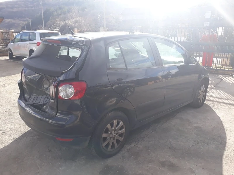 VW Golf Plus 1.6i, снимка 3 - Автомобили и джипове - 39209964