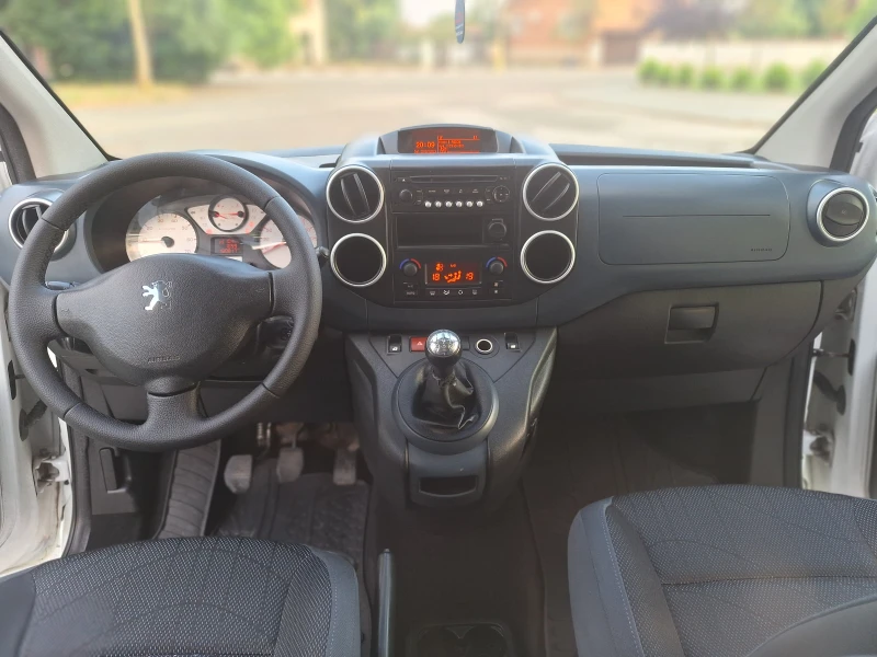 Peugeot Partner 1.6HDI TEPEE , снимка 12 - Автомобили и джипове - 47152275