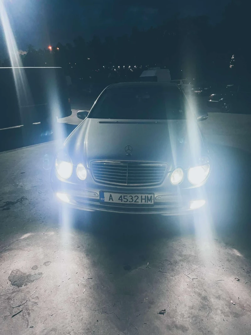 Mercedes-Benz E 320, снимка 3 - Автомобили и джипове - 47803876