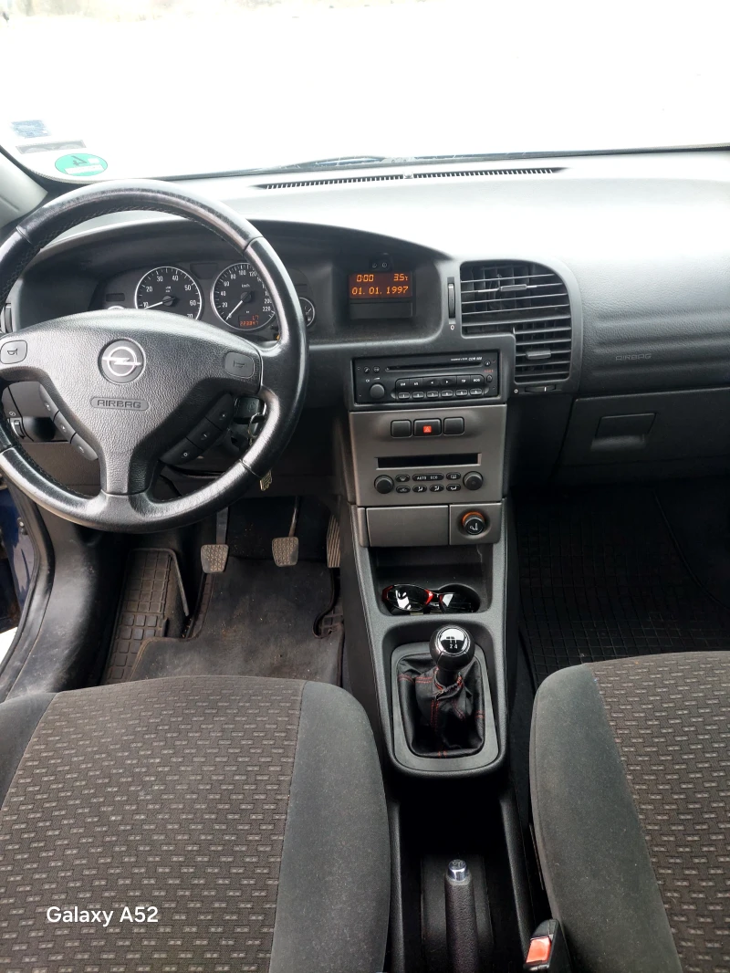 Opel Zafira, снимка 4 - Автомобили и джипове - 48346557