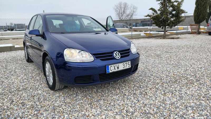 VW Golf 1.6i 102 k.c, снимка 3 - Автомобили и джипове - 48423267