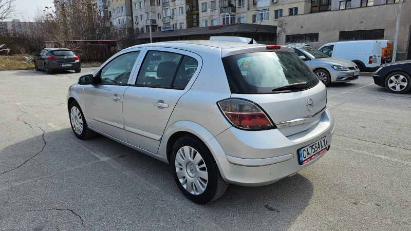 Opel Astra Газ/Бензин, снимка 3 - Автомобили и джипове - 49301468