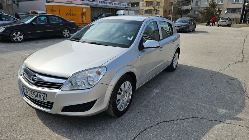 Opel Astra Газ/Бензин, снимка 2 - Автомобили и джипове - 49301468