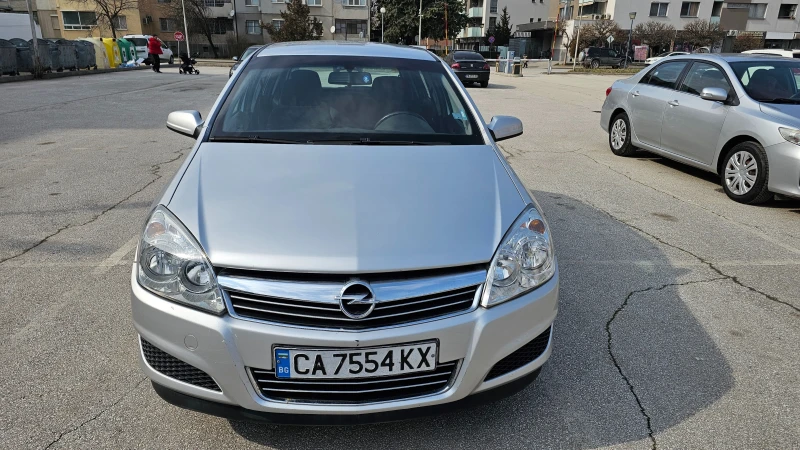 Opel Astra Газ/Бензин, снимка 1 - Автомобили и джипове - 49301468