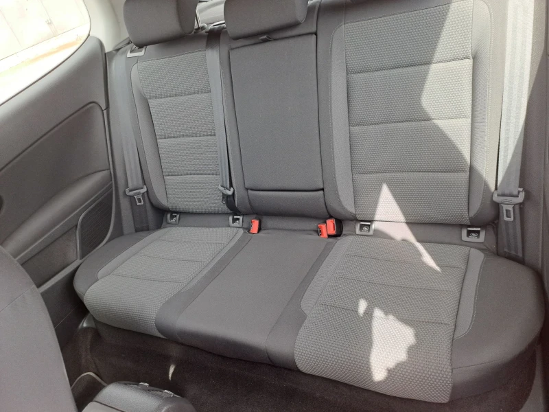 VW Golf 1.4 benzin, снимка 9 - Автомобили и джипове - 51496081