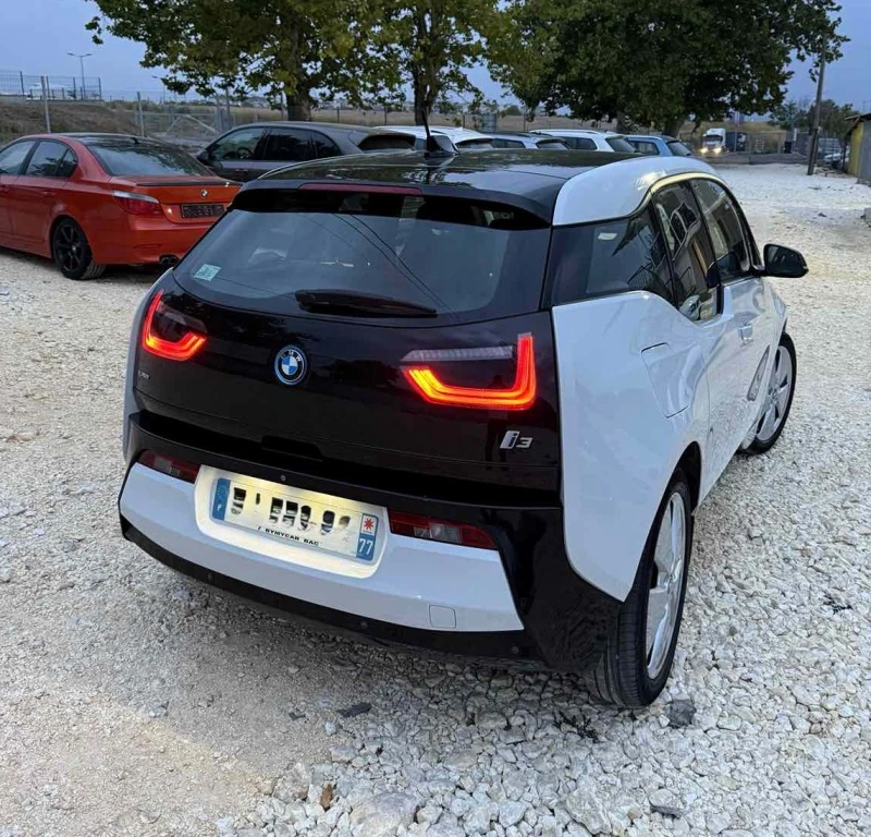 BMW i3 BMW i3 REX / Батерия 94 Ah/Бензинов Генератор/ЛИЗИ, снимка 11 - Автомобили и джипове - 52483168