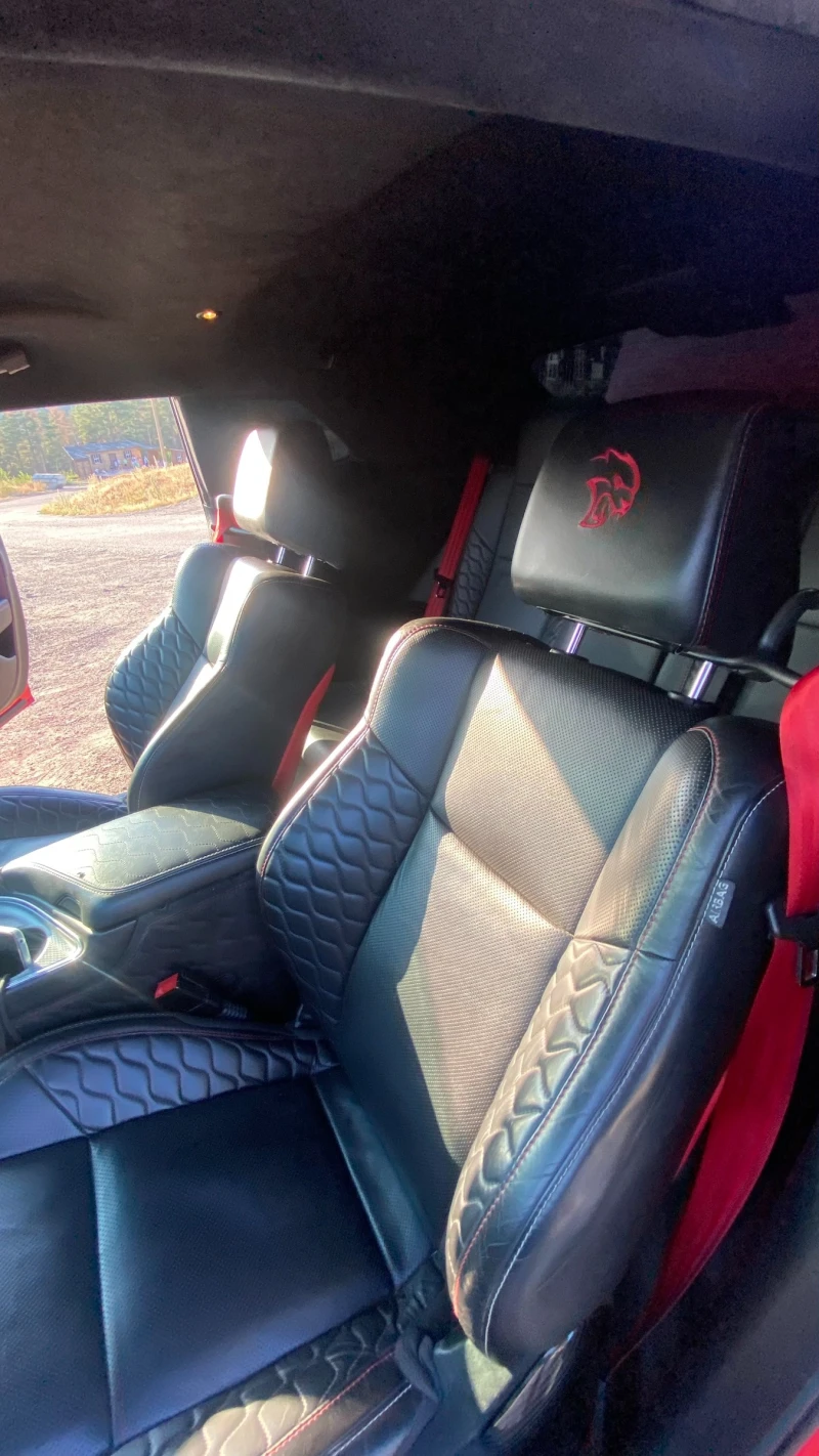 Dodge Challenger HELLCAT, снимка 7 - Автомобили и джипове - 52747769
