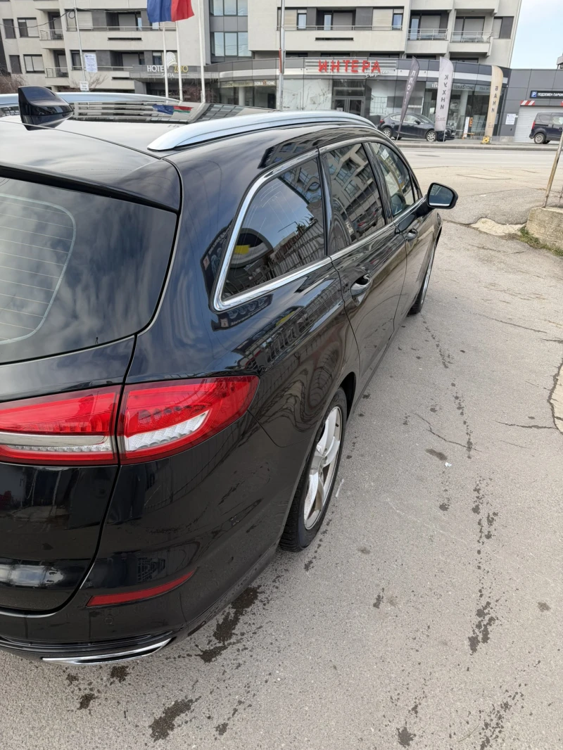 Ford Mondeo Titanium/Дистроник/LaneAssist/Теглич/Самопаркиране, снимка 5 - Автомобили и джипове - 53181382