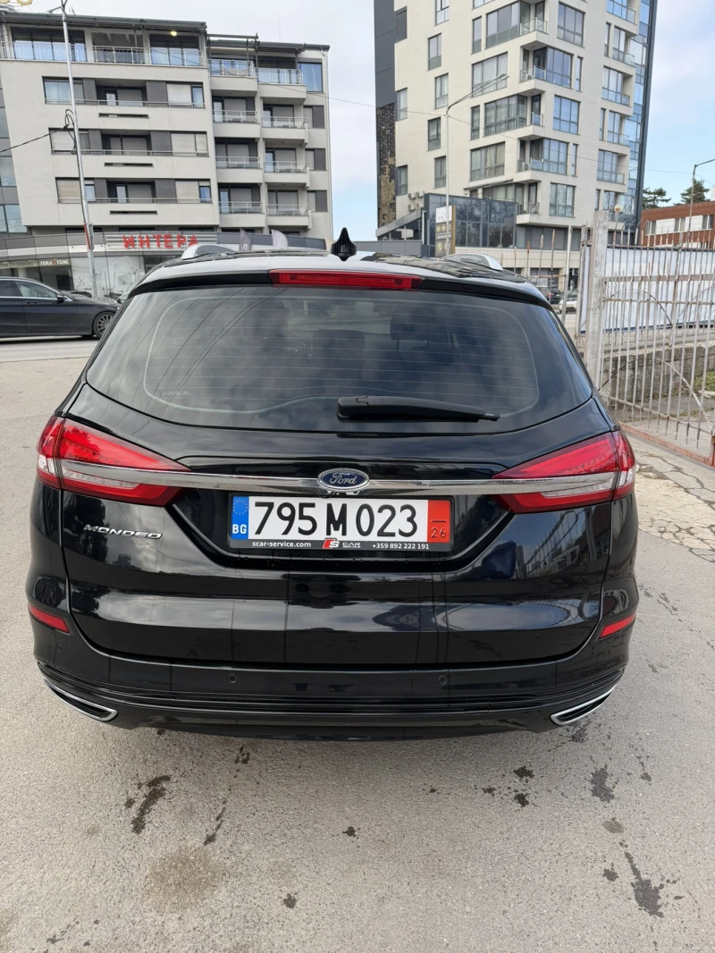 Ford Mondeo Titanium/Дистроник/LaneAssist/Теглич/Самопаркиране, снимка 3 - Автомобили и джипове - 53181382