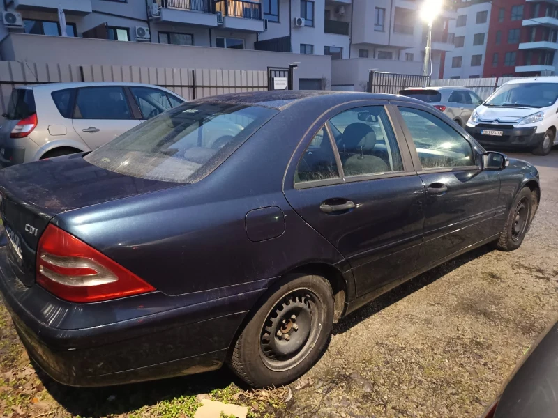 Mercedes-Benz C 220 2.2 CDI , снимка 5 - Автомобили и джипове - 53232384