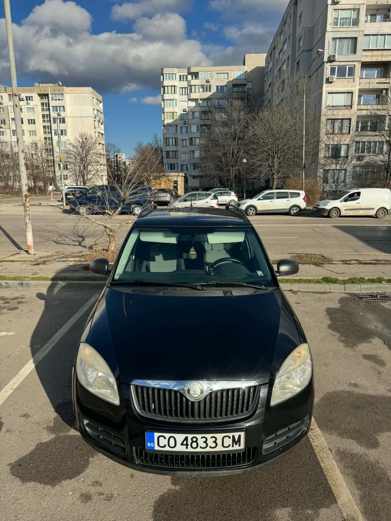 Skoda Fabia II, снимка 2 - Автомобили и джипове - 53444968