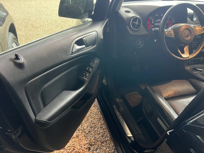 Mercedes-Benz B 180 Германия перфект, снимка 9 - Автомобили и джипове - 53578386