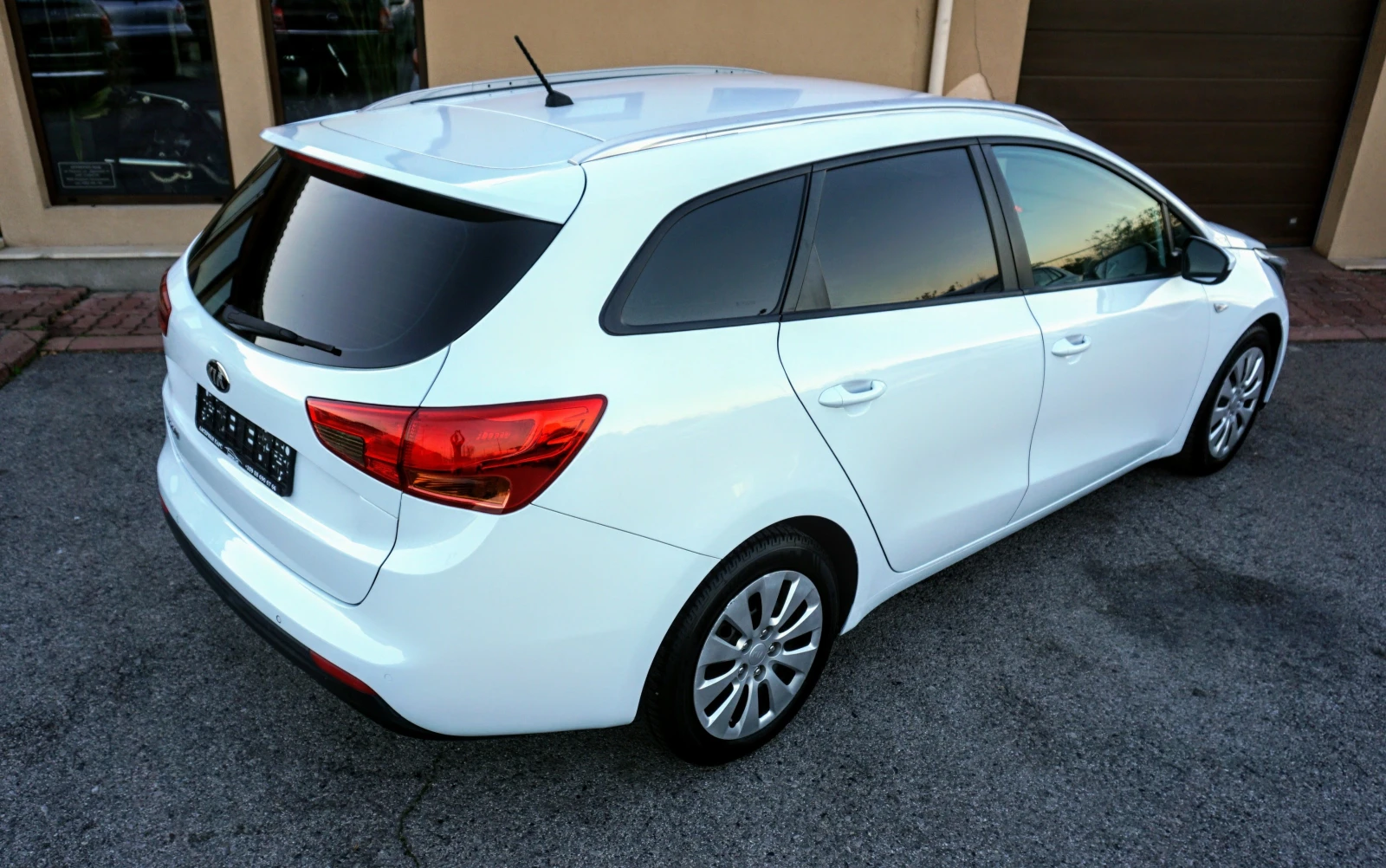 Kia Ceed SW 1.4CVVT COOL - изображение 3