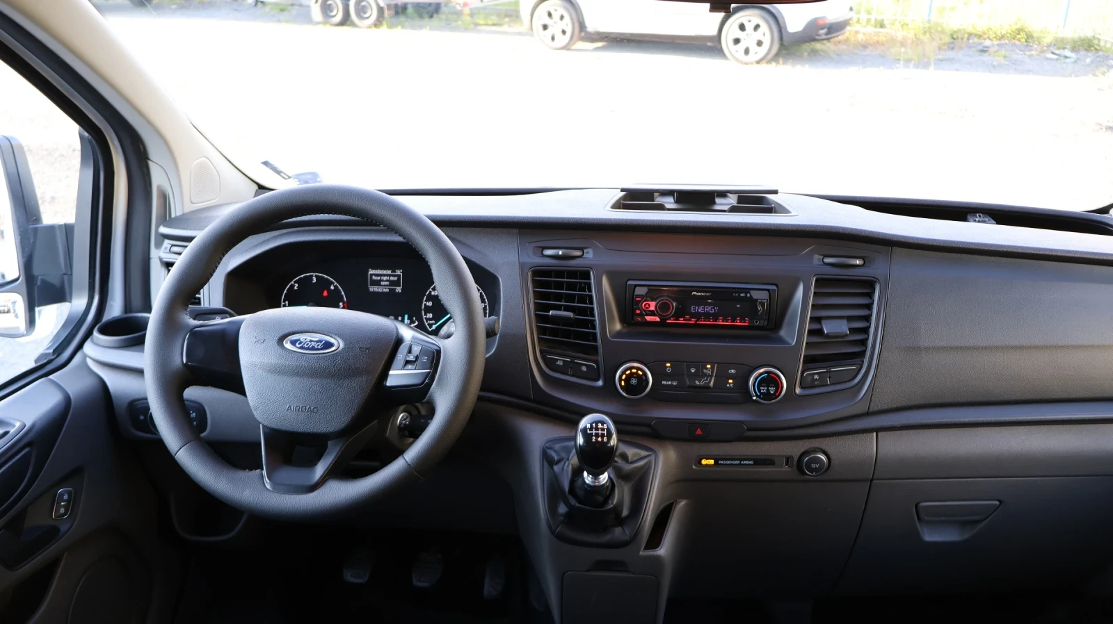 Ford Transit Custom 2.0TDCI 9-Местен Климатик 6-Скорости Обслужен - изображение 9