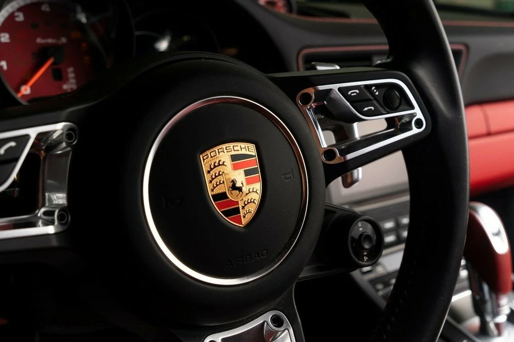 Porsche 911 991.2 - изображение 8