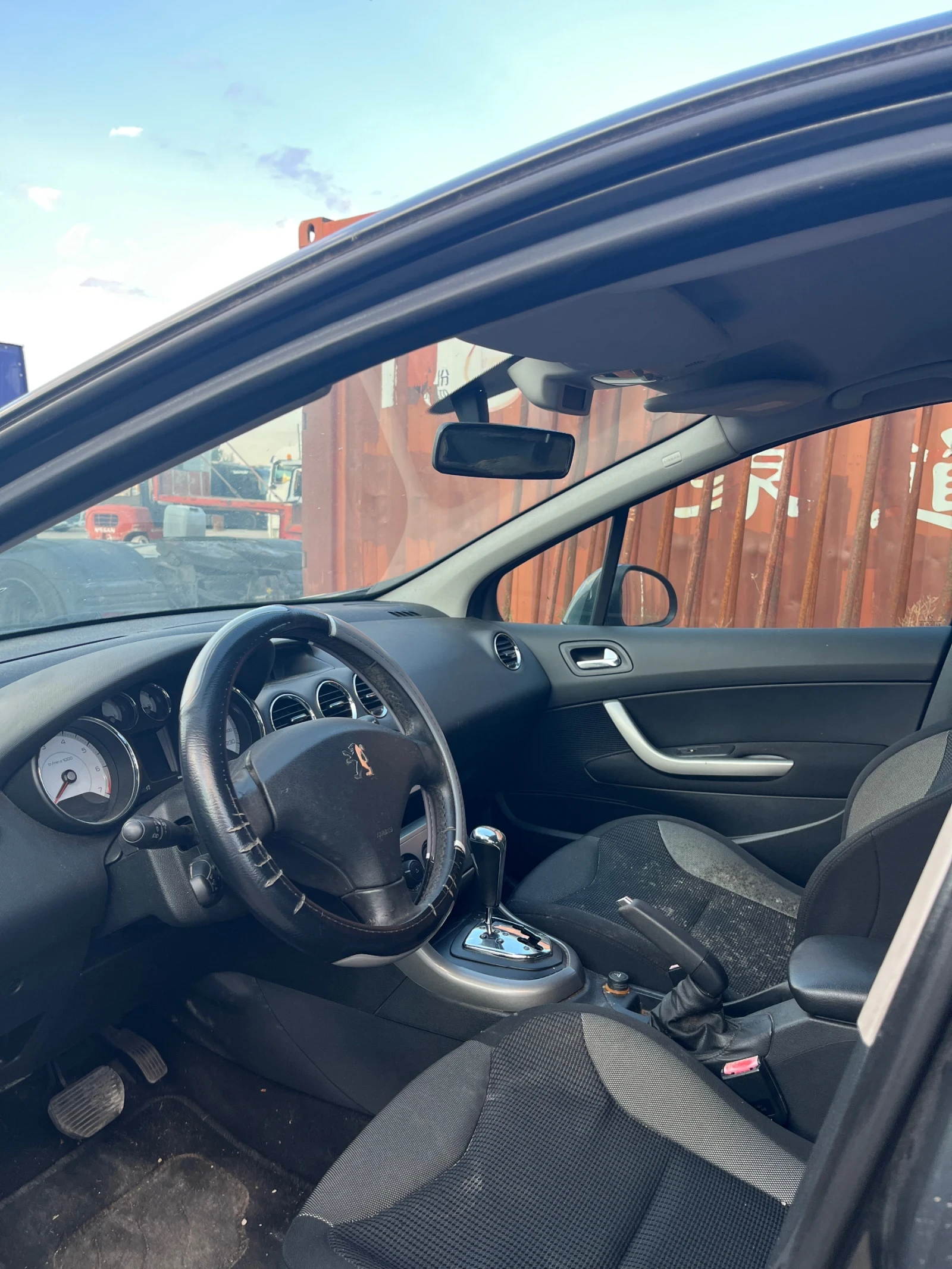 Peugeot 308 1.6i АВТОМАТИК ЗДРАВА ЦЯЛА КОЛА  - изображение 3