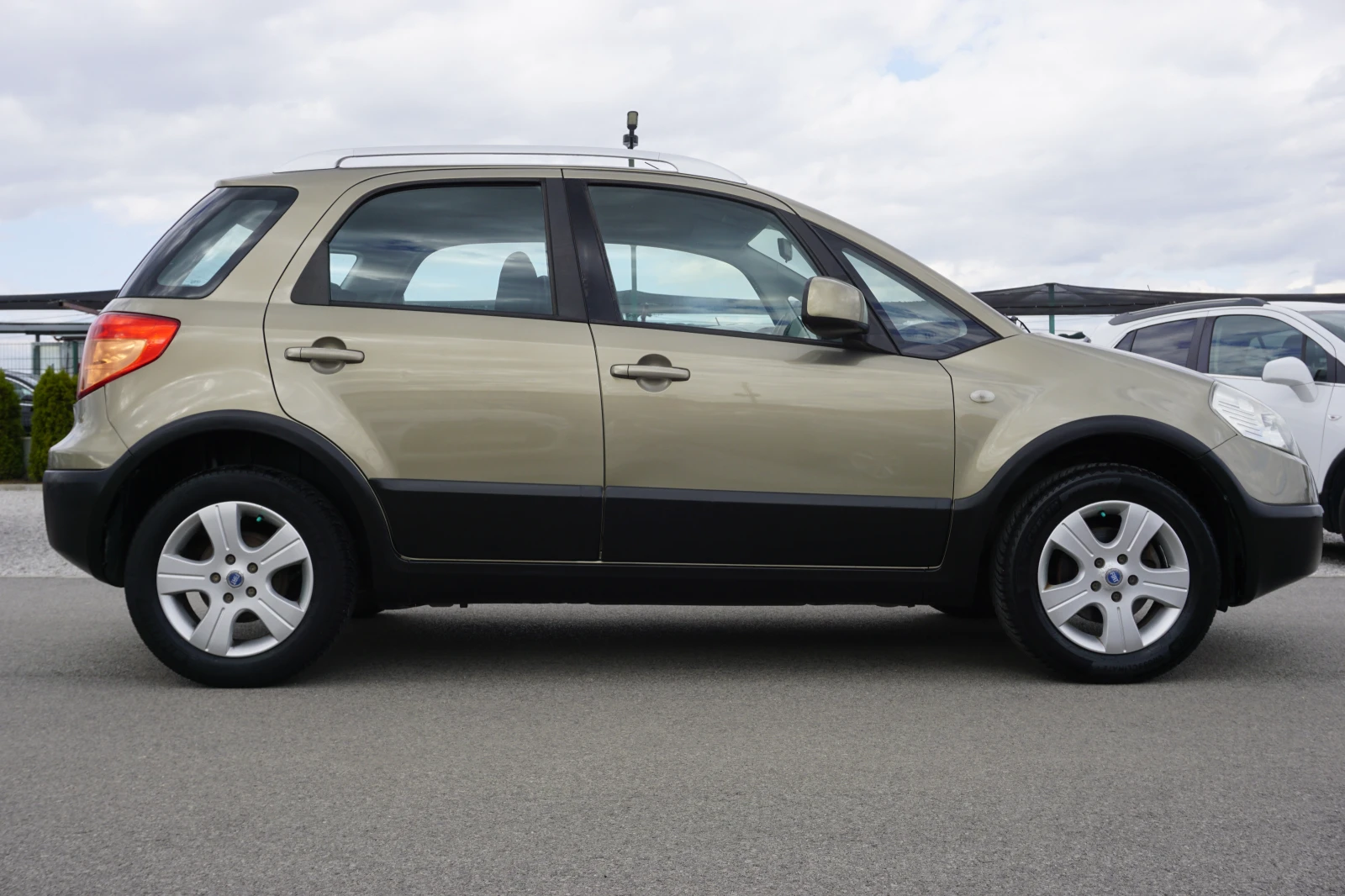 Fiat Sedici 1.6i/4x4/Газ.Уредба - изображение 8