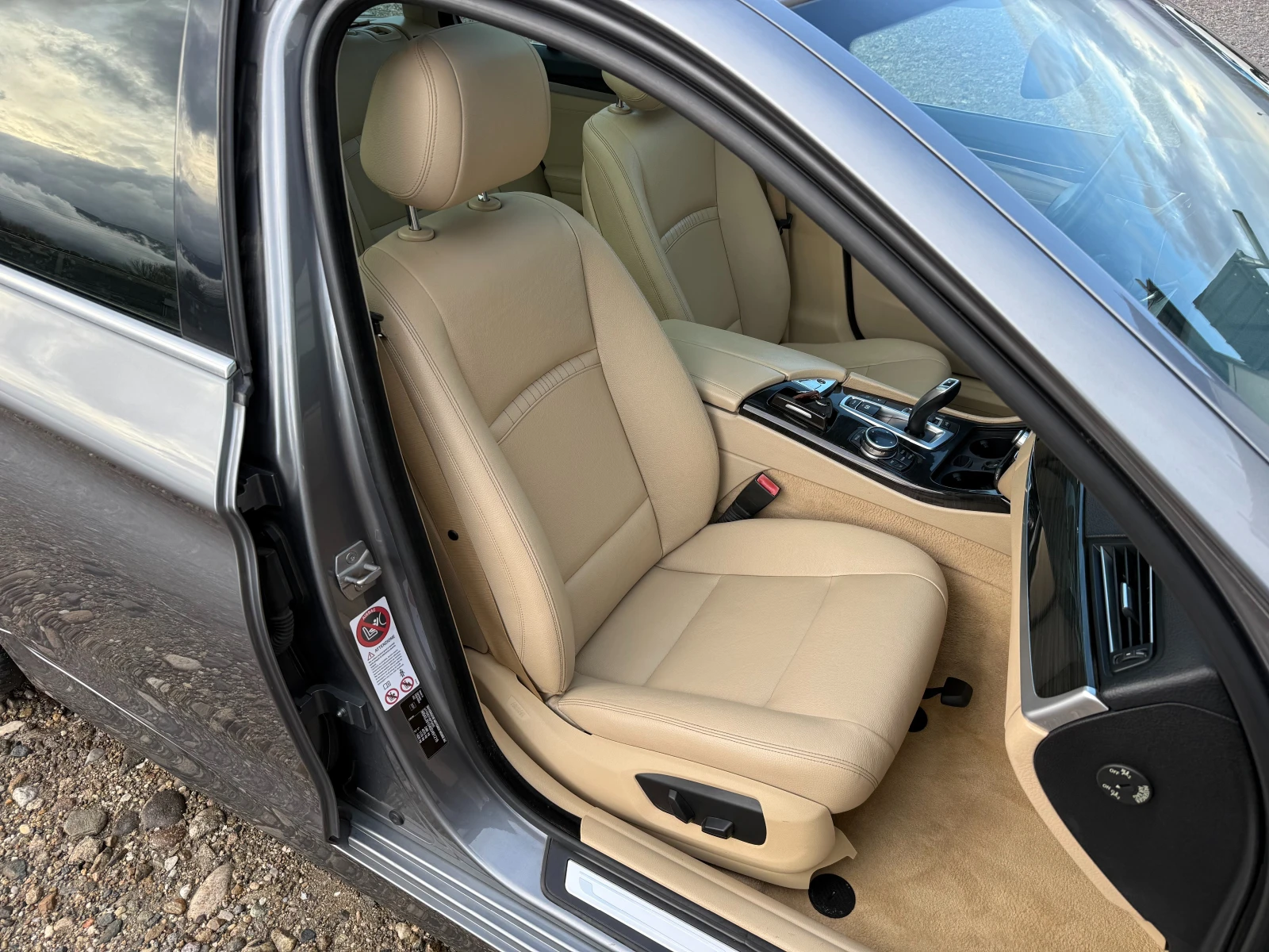 BMW 525 2.0D x-Drive/Luxury/8��./��������/�������/������ | Mobile.bg � ����������� 12